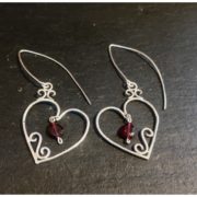 Heart-earrings-garnet-silver-side-sandrakernsjewellery Heart-earrings-garnet-silver-side-sandrakernsjewellery