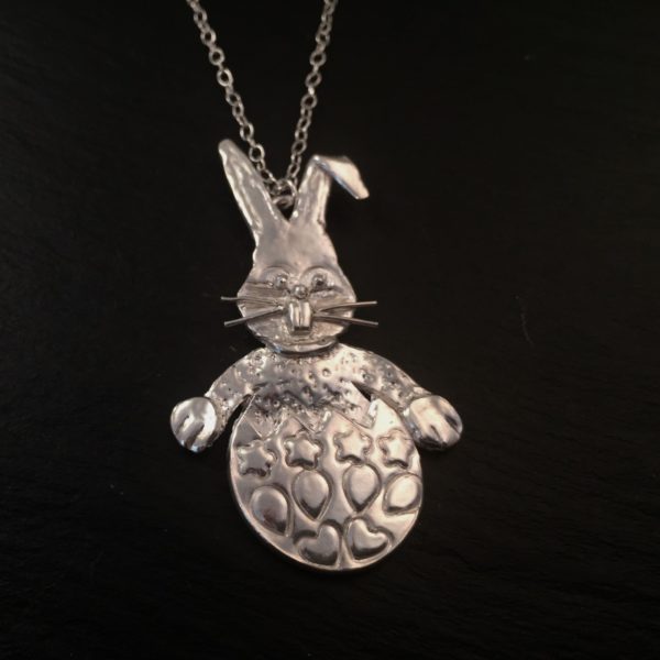 bunny-egg-pendant-sandrakernsjewellery