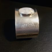 etched-bangle-silver-moonstone-top-sandrakernsjewellery
