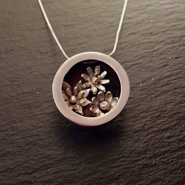 framed-triple-flower-front-2-sandrakernsjewellery.