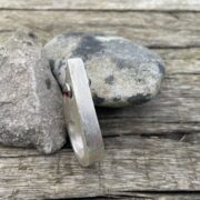 garnet-hollow-ring-silver-spikey-profile-sandrakernsjewellery