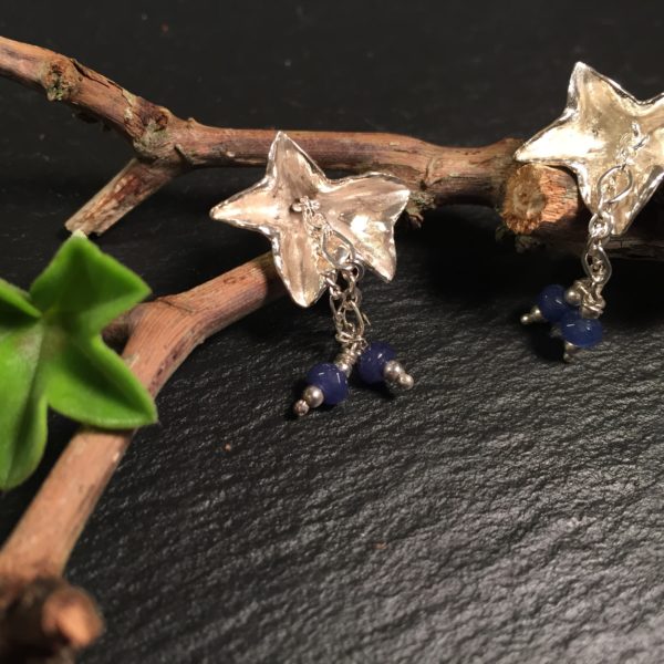 geranium-small-earrings-lapis-front-1-sandrakernsjewellery