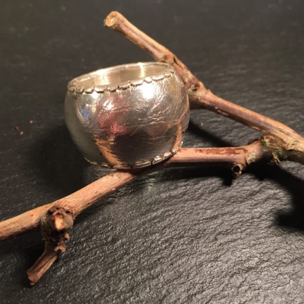 grass-imprint-barrel-ring-front-1-sandrakernsjewellery