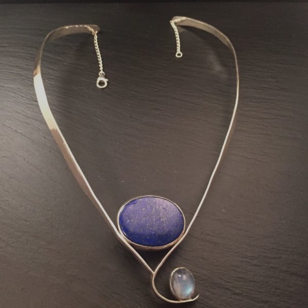 lapis-moonstone-collar-front-sandrakernsjewellery lapis-moonstone-collar-front-sandrakernsjewellery