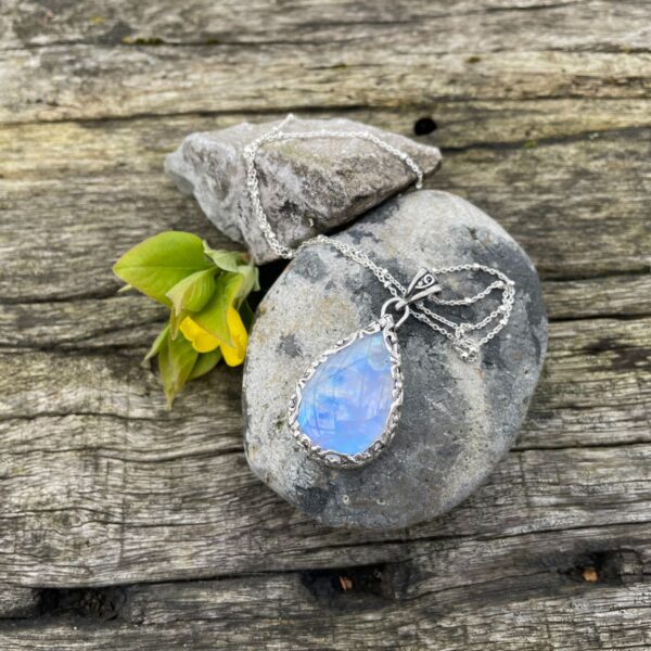 moonstone-filigree style-pendant-blues-pinks-chain-silver-sandrakernsjewellery moonstone-filigree style-pendant-blues-pinks-chain-silver-sandrakernsjewellery