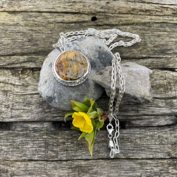 nellite-pendant-yellow-hand made chain-long-sterling silver-sandrakernsjewellery nellite-pendant-yellow-hand made chain-long-sterling silver-sandrakernsjewellery