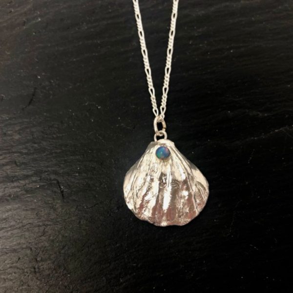 real-seashell-pearl-front-pendant-opal-sandrakernsjewellery