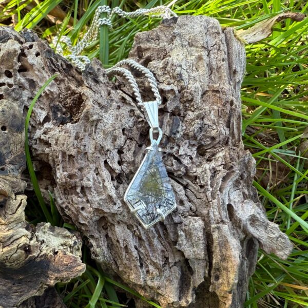 rutilated quartz-pendant-silver-black-clear-sandrakernsjewellery rutilated quartz-pendant-silver-black-clear-sandrakernsjewellery