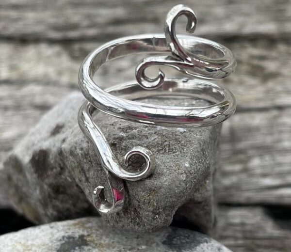 spiral-ring-sterling silver-curly-front-sandrakernsjewellery