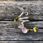 spiral-rose quartz-ring-ivy leaf-top-sandrakernsjewellery