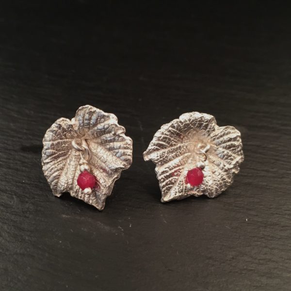 vineleaf-real-earrings-front-stud-sandrakernsjewellery